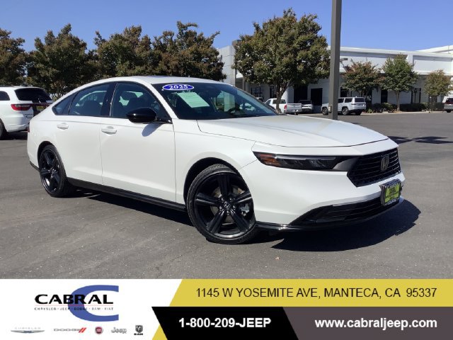 Used 2025 Honda Accord Sport image 1