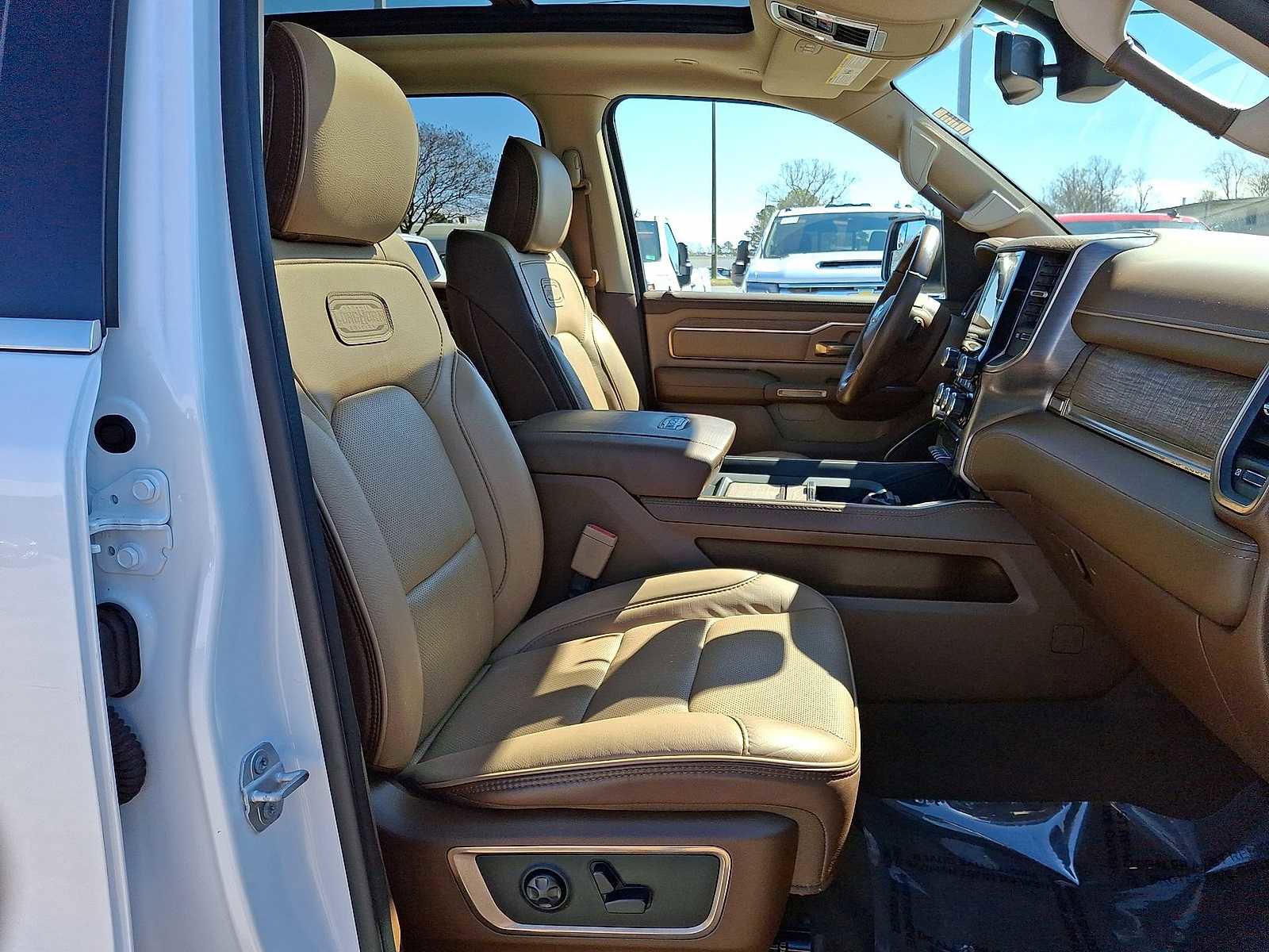 Used 2020 RAM 1500 Limited image 34