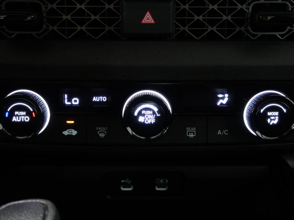 Used 2025 Honda Accord LX image 18