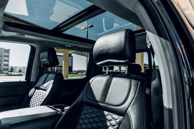 New 2026 Ford F250 Lariat w/ Black Appearance Package image 23