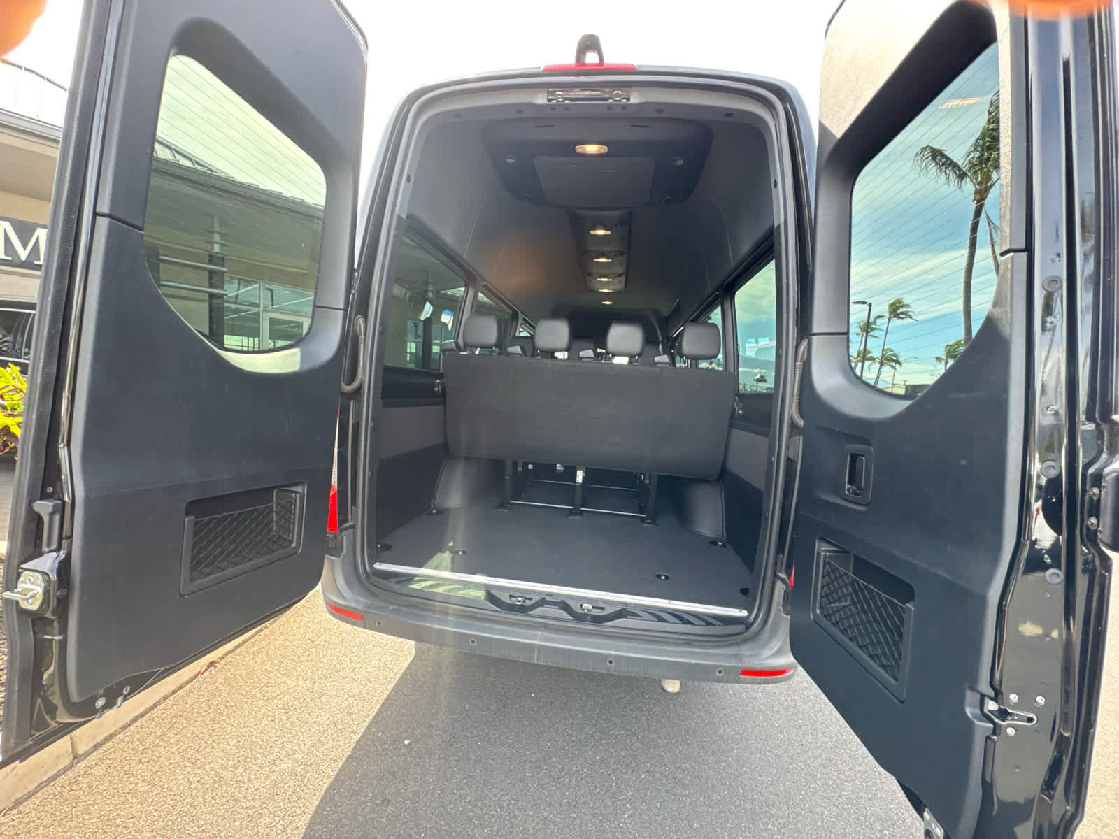 Used 2021 Mercedes-Benz Sprinter 2500 image 12