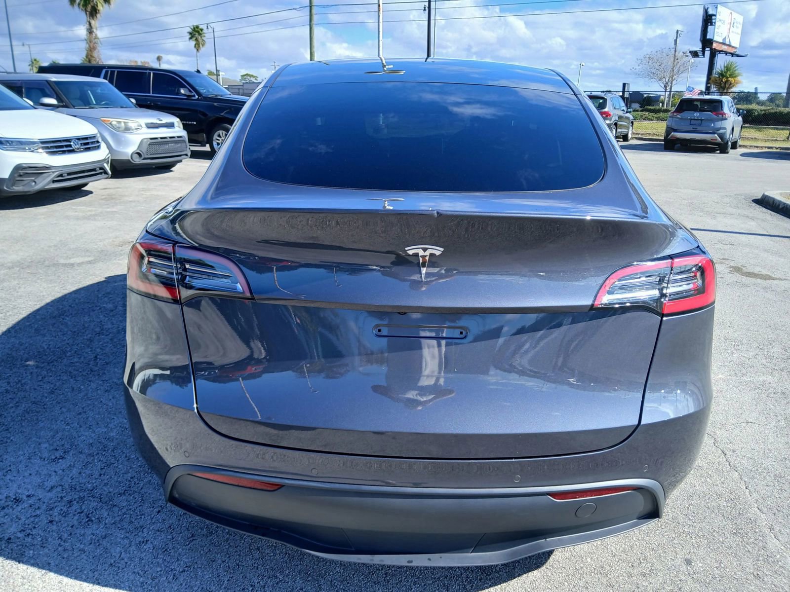 Used 2021 Tesla Model Y 2WD image 5