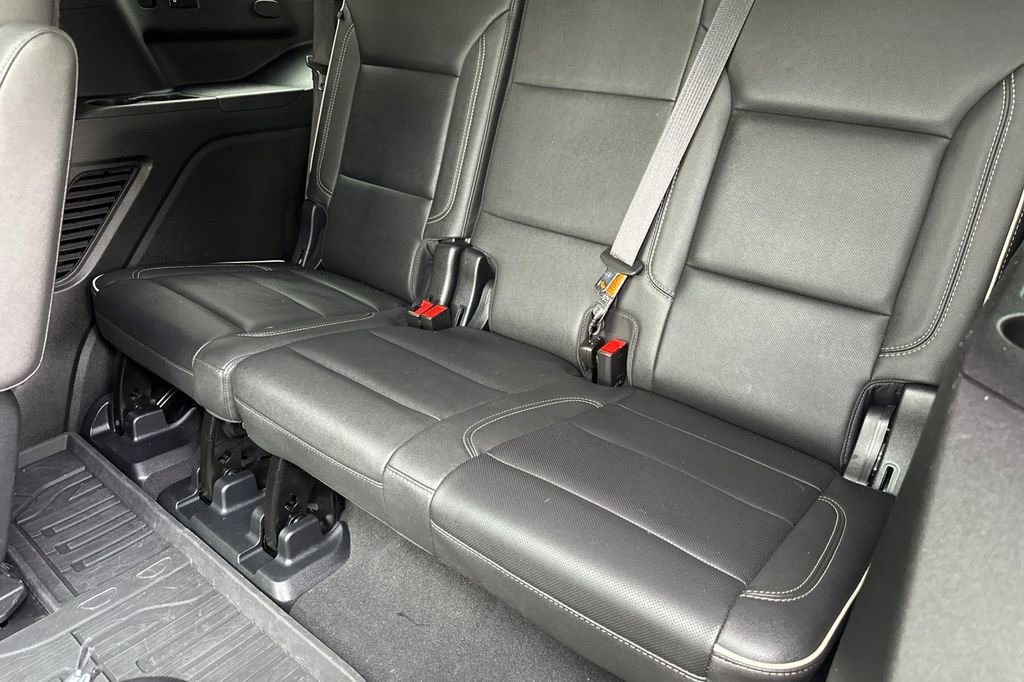 Used 2023 GMC Yukon SLT w/ SLT Premium Package AWD/4WD image 15