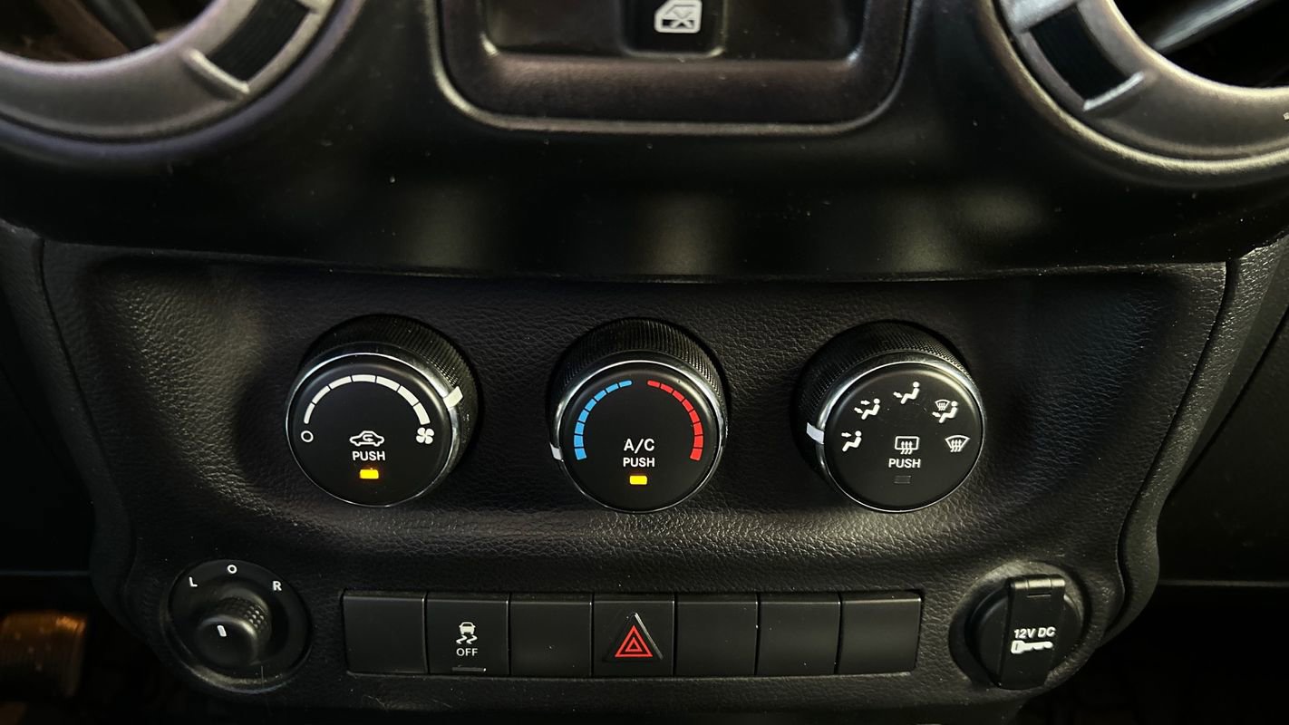 Used 2017 Jeep Wrangler Unlimited Sport w/ Quick Order Package 23S image 27