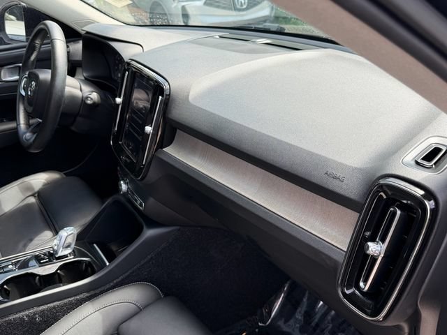 Used 2019 Volvo XC40 T5 Inscription AWD/4WD image 16