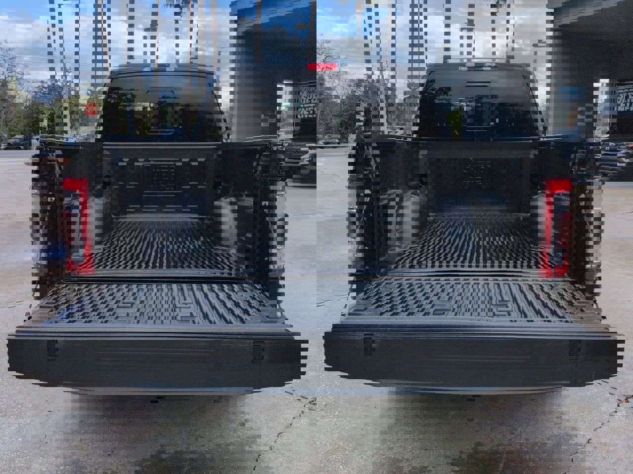 Used 2023 Ford F150 Platinum image 13