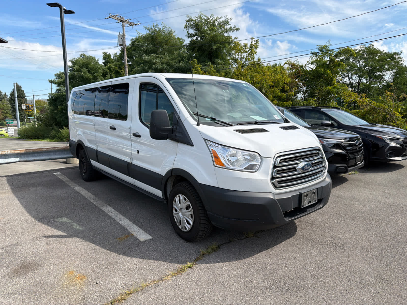 Used 2019 Ford Transit 350 XLT RWD image 9