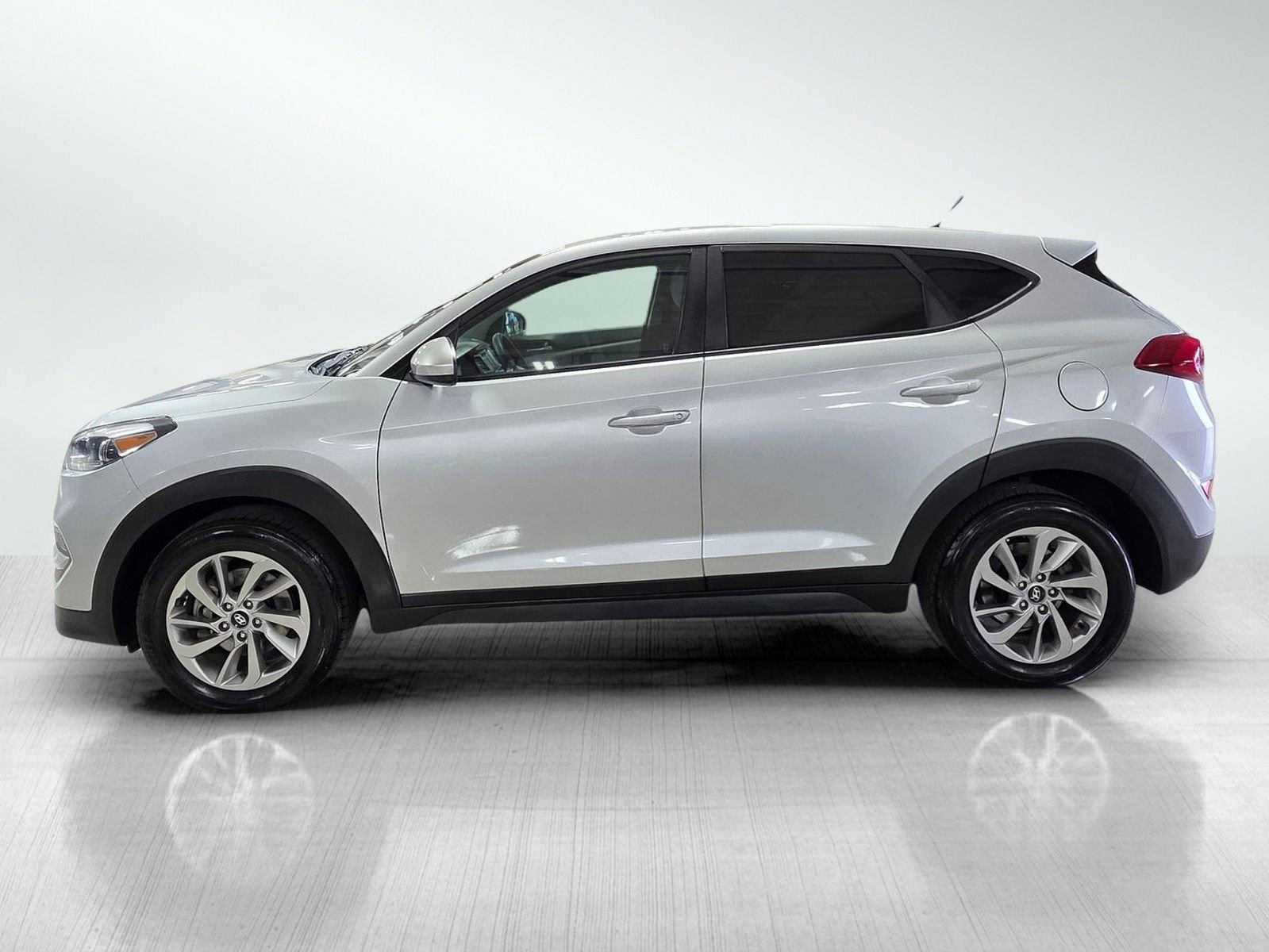 Used 2018 Hyundai Tucson SE image 4
