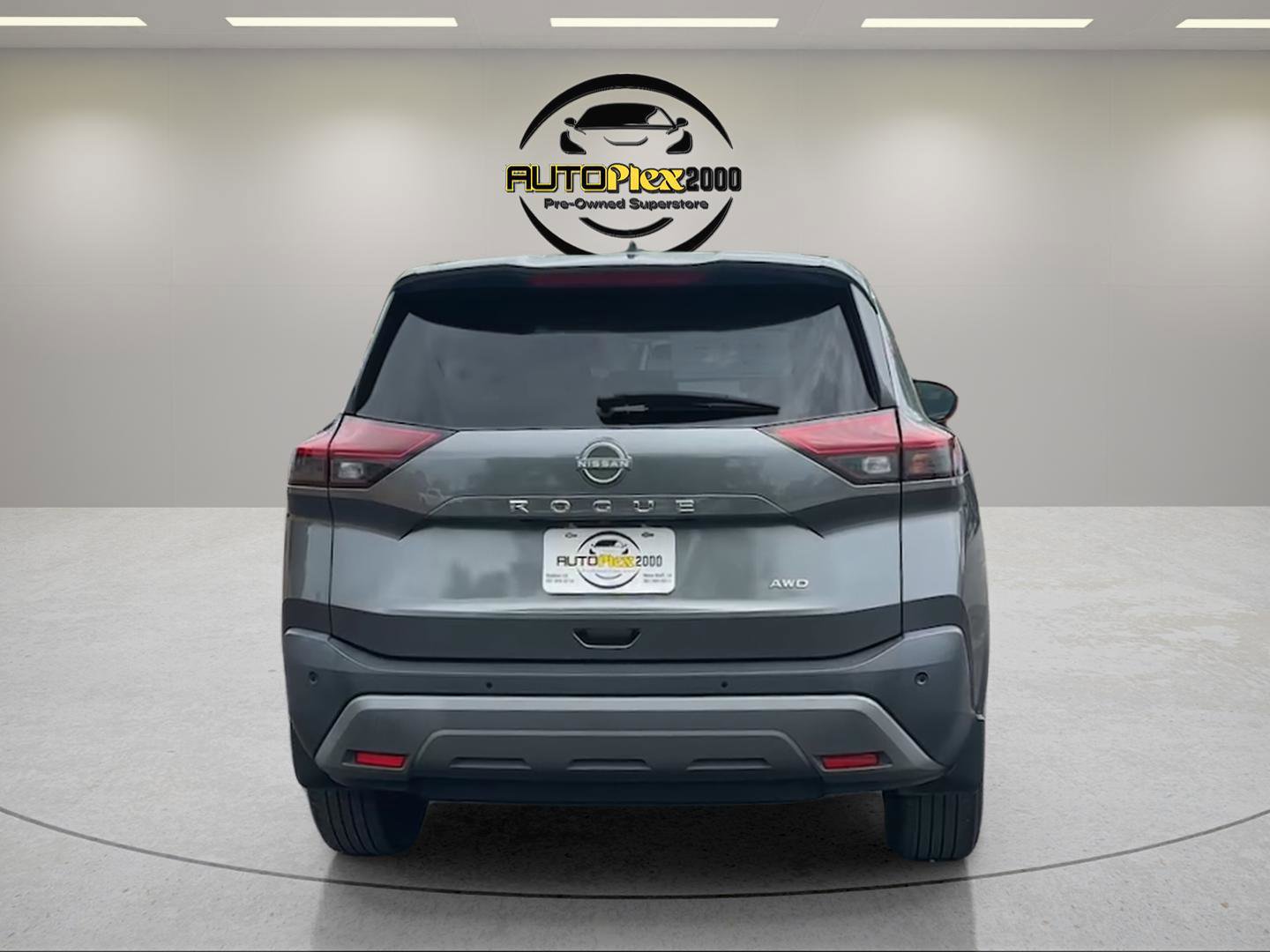 Used 2023 Nissan Rogue S AWD/4WD image 6