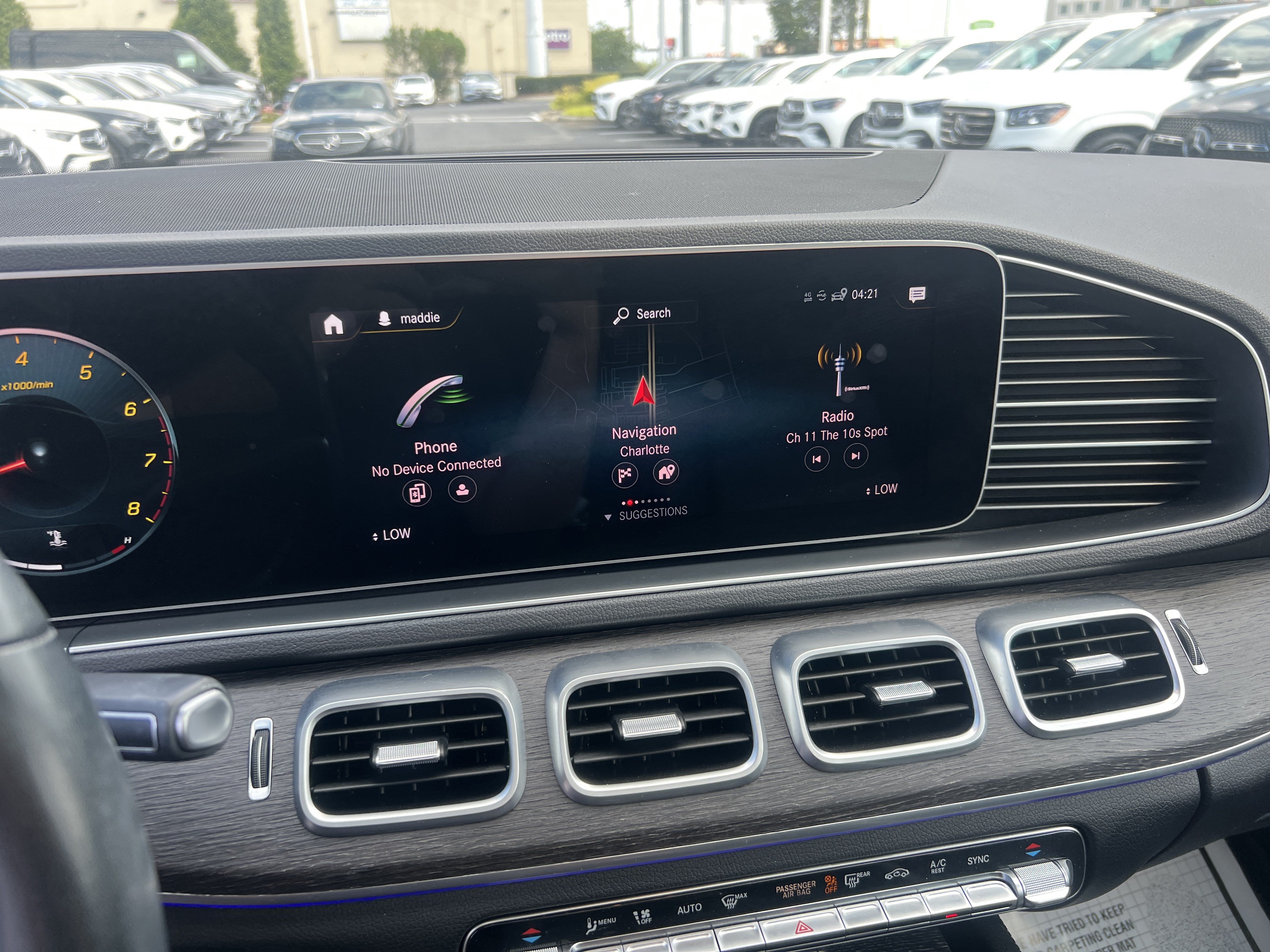 Used 2022 Mercedes-Benz GLE 350 4MATIC w/ Premium Package image 29