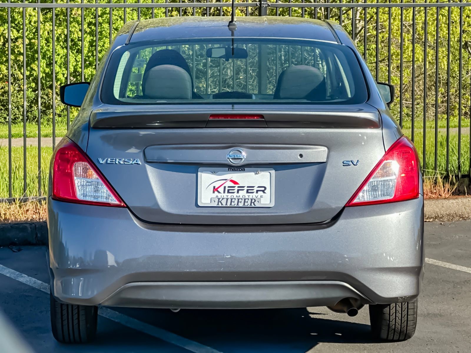 Used 2017 Nissan Versa SV image 4