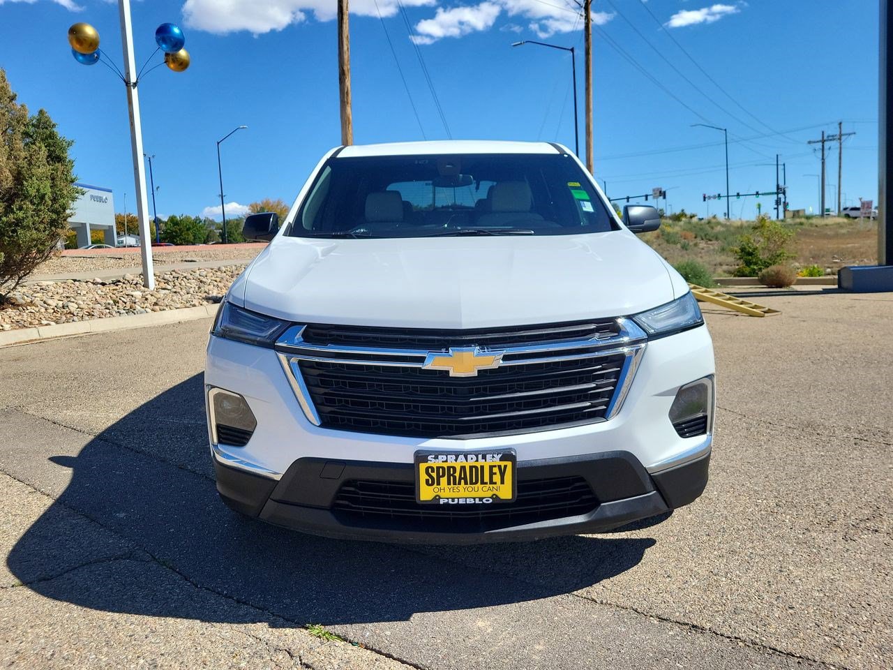 Used 2023 Chevrolet Traverse LS image 3