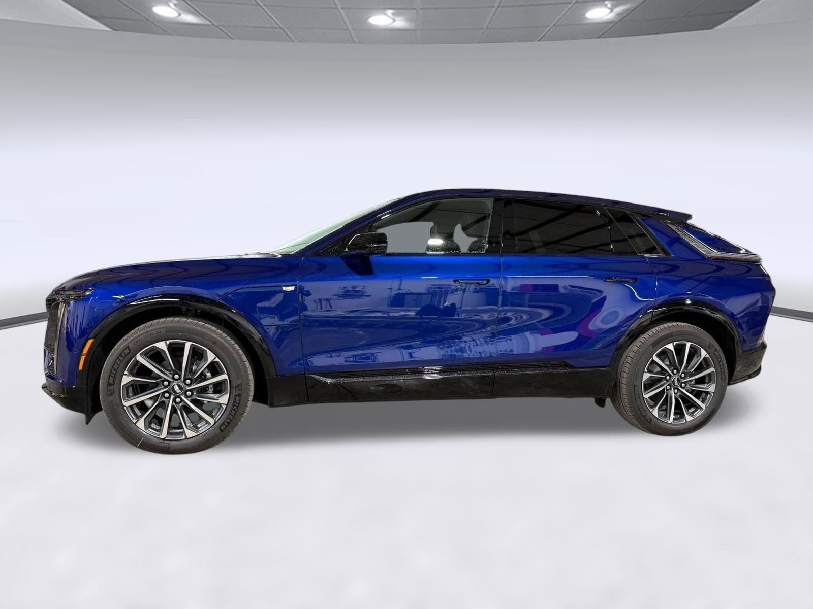 New 2026 Cadillac Lyriq Sport AWD/4WD image 2
