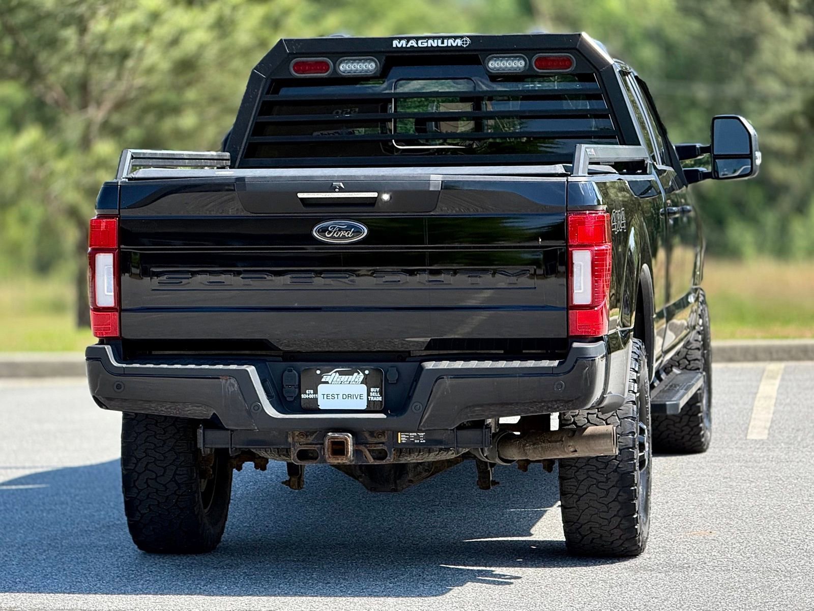 Used 2022 Ford F350 Lariat w/ Black Appearance Package AWD/4WD image 7
