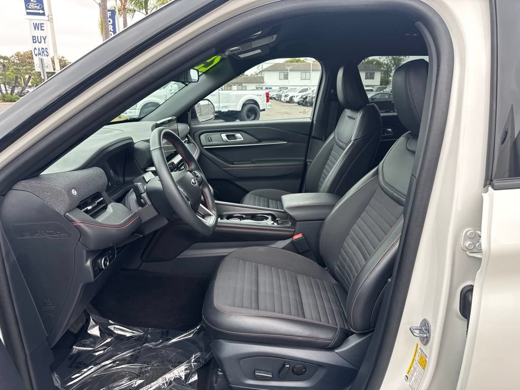 Used 2025 Ford Explorer ST-Line RWD image 15