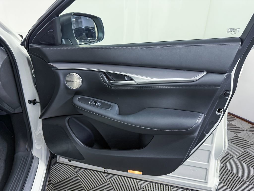Used 2023 INFINITI QX55 Essential image 47
