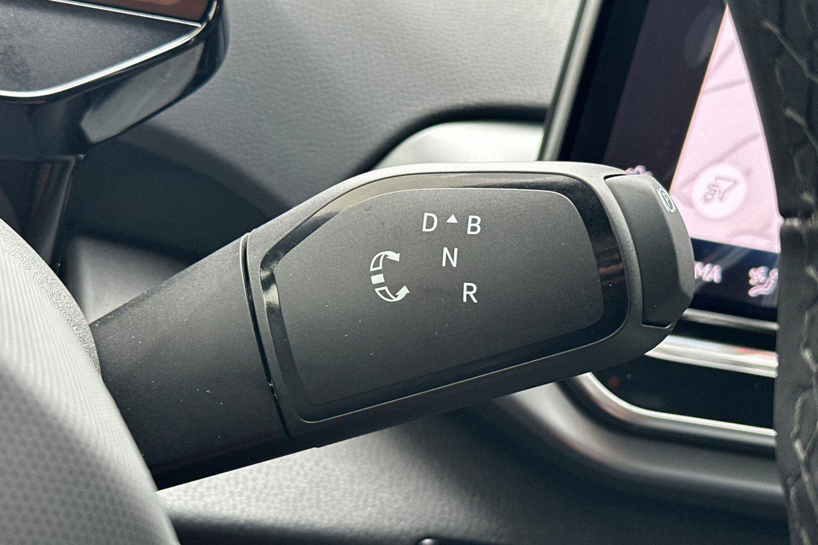 New 2025 Volkswagen ID.4 Pro image 21