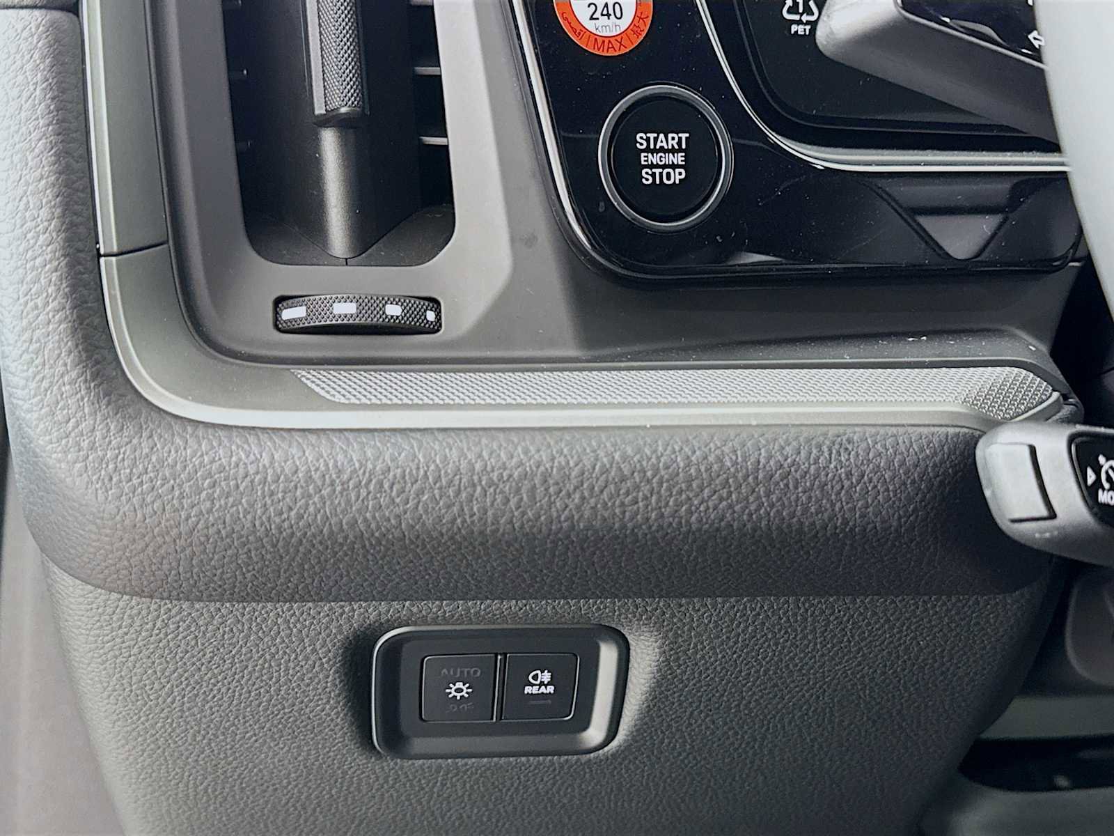 New 2026 Porsche Cayenne S image 14