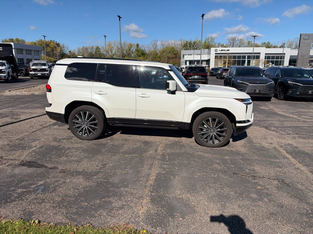 Certified 2024 Lexus GX 550 w/ Accessory Package (2T) AWD/4WD image 15