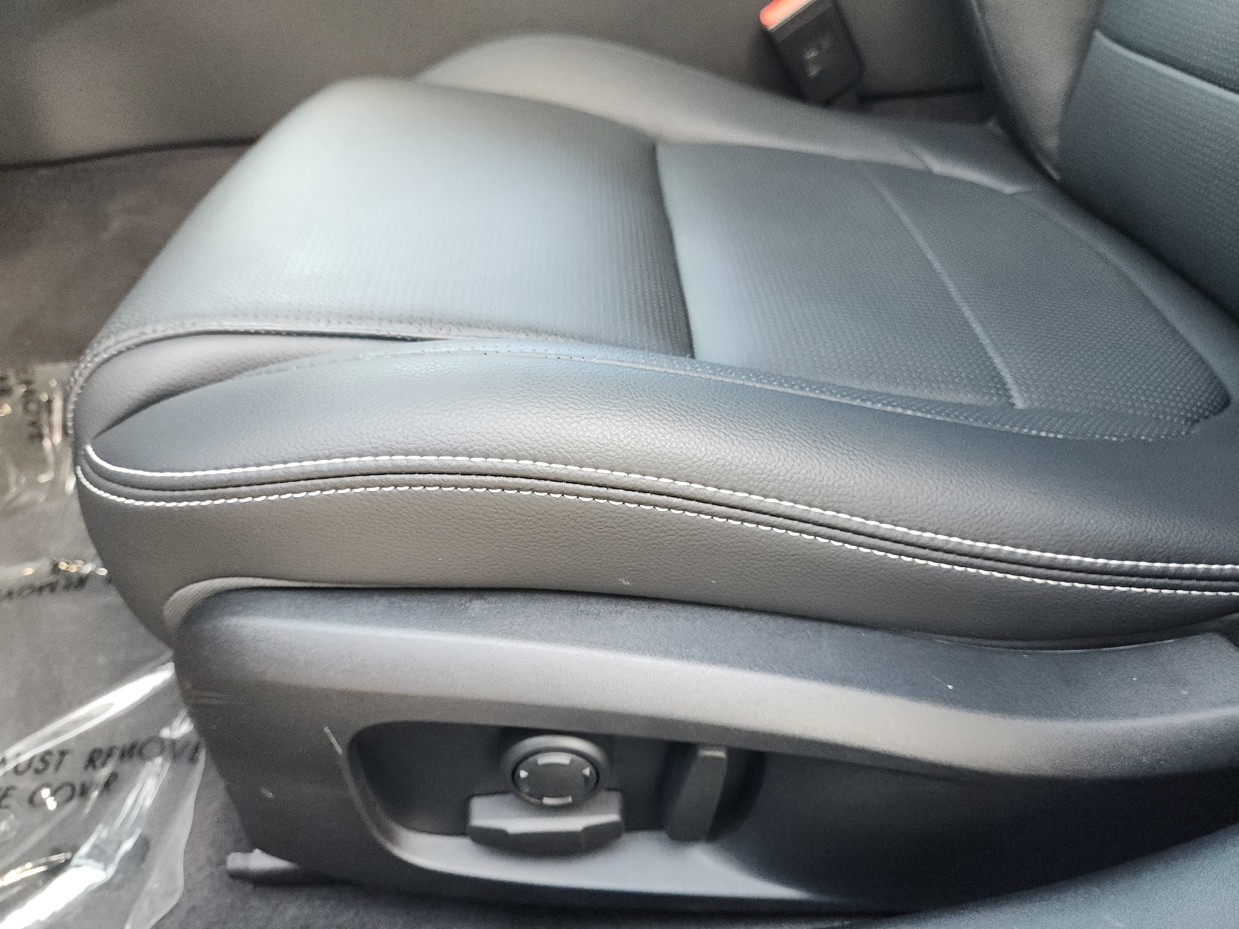 Certified 2024 Jaguar XF R-Dynamic SE AWD/4WD image 25