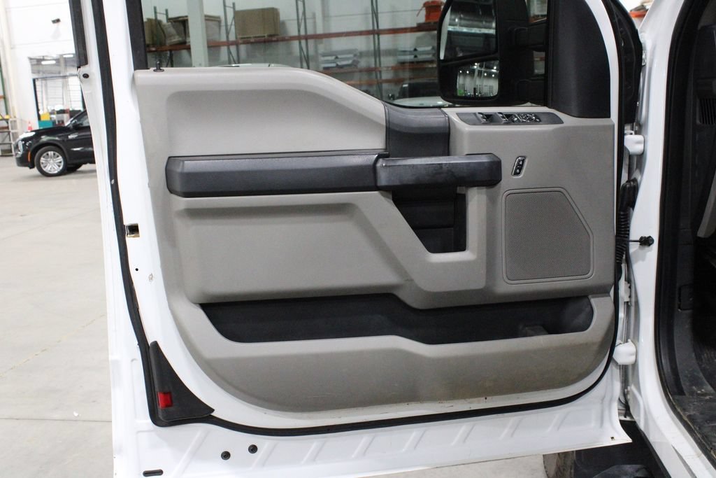 Used 2017 Ford F350 XL w/ Power Equipment Group AWD/4WD image 16