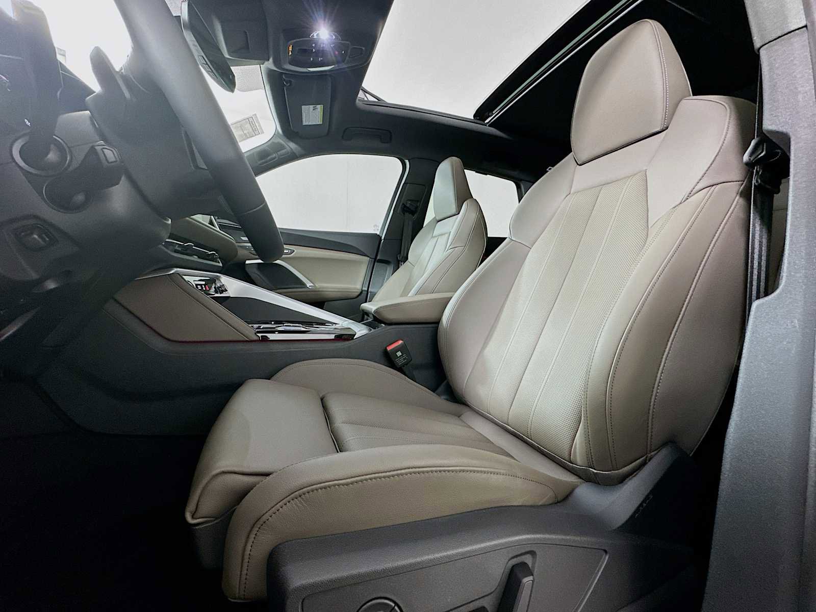 New 2025 Audi Q5 Prestige image 19