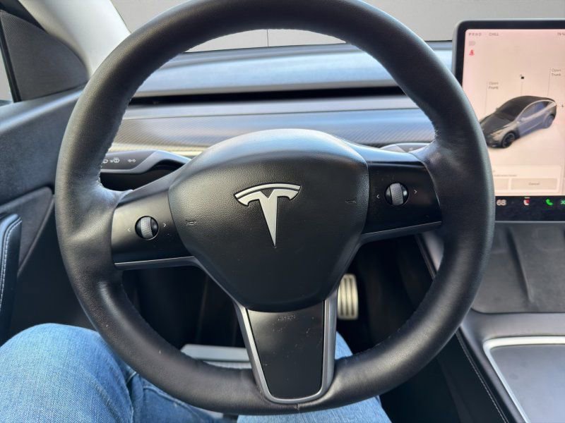 Used 2021 Tesla Model Y Performance image 14