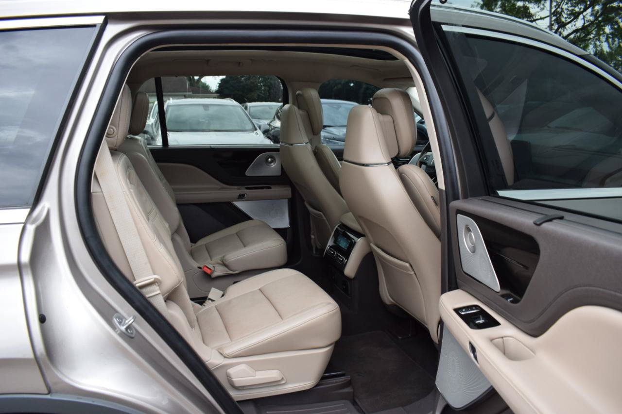 Used 2020 Lincoln Aviator Reserve w/ Equipment Group 202A AWD/4WD image 38