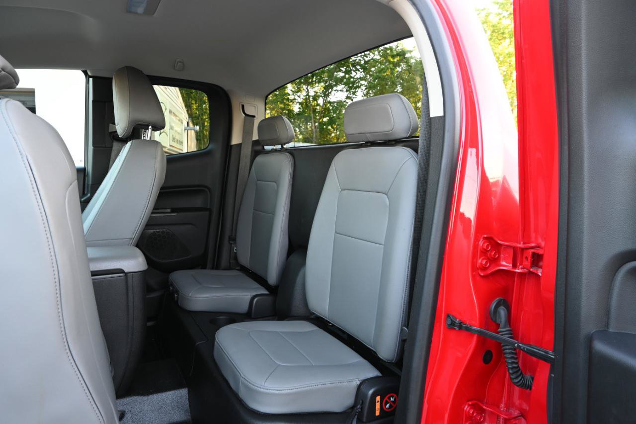 Used 2018 Chevrolet Colorado W/T w/ WT Convenience Package RWD image 21