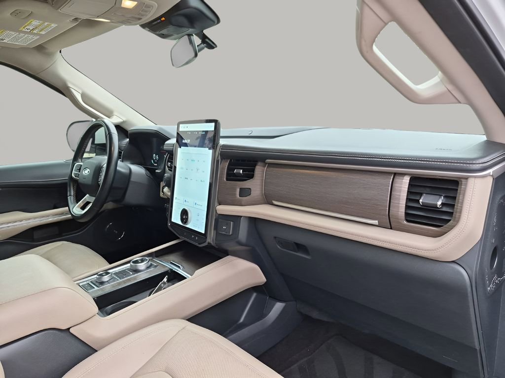 Used 2022 Ford Expedition Max Limited AWD/4WD image 16
