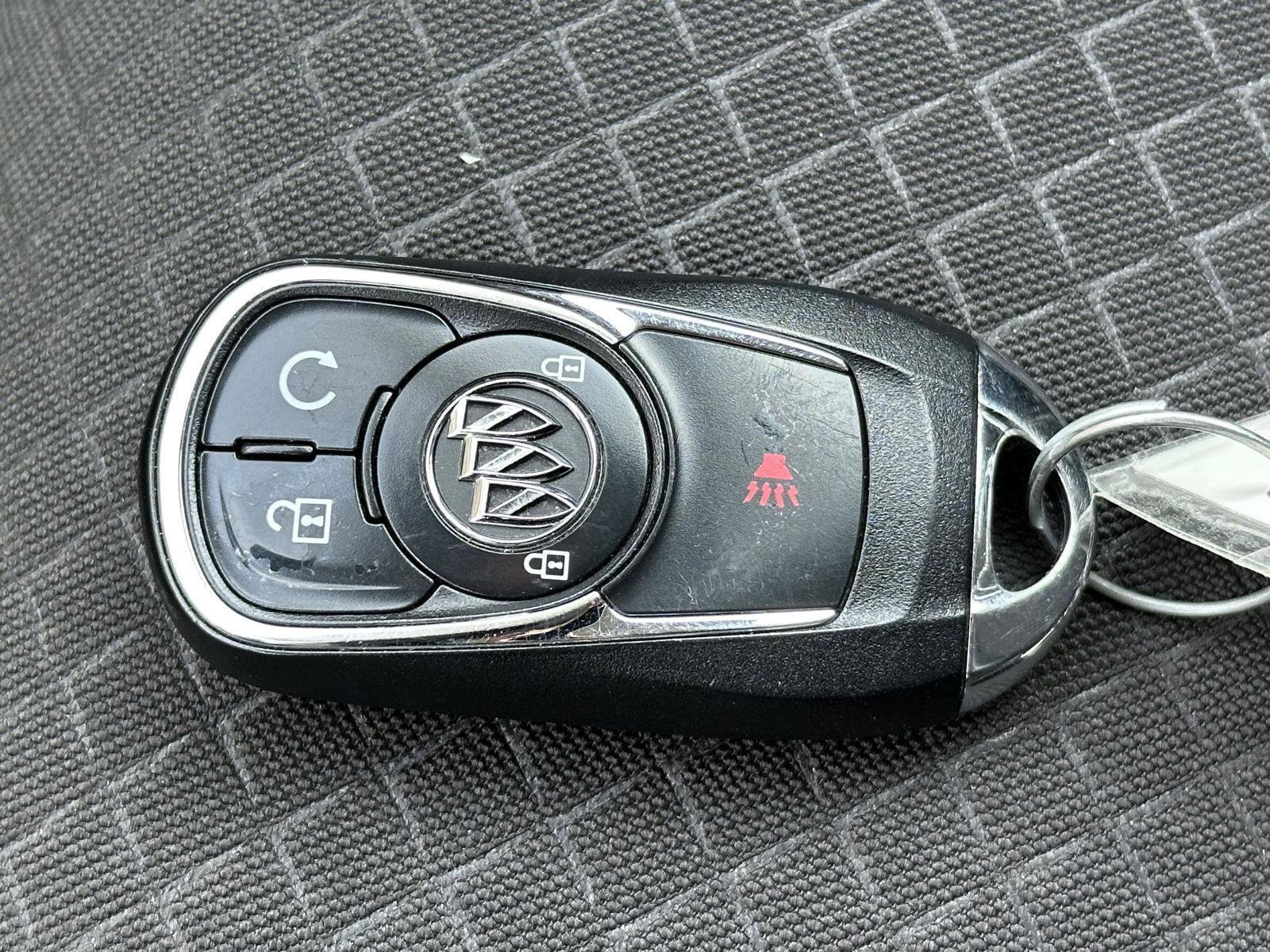 Used 2020 Buick Encore Preferred image 14