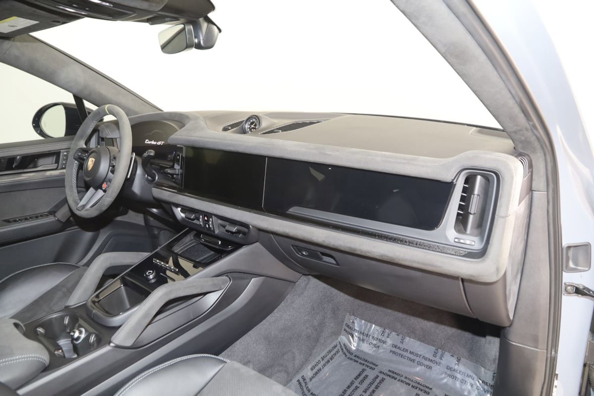 Used 2024 Porsche Cayenne Turbo GT image 61