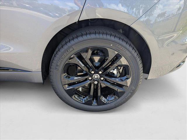 New 2026 Jaguar F-PACE R-Dynamic S image 10