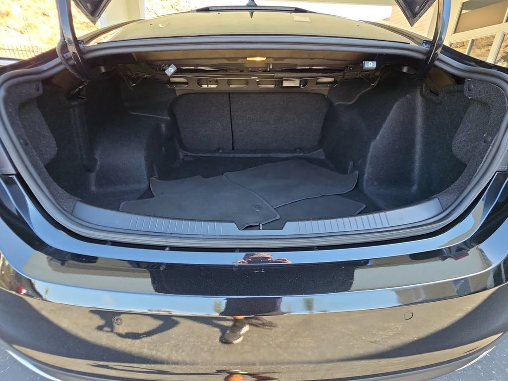 Used 2025 Chevrolet Malibu RS FWD image 27