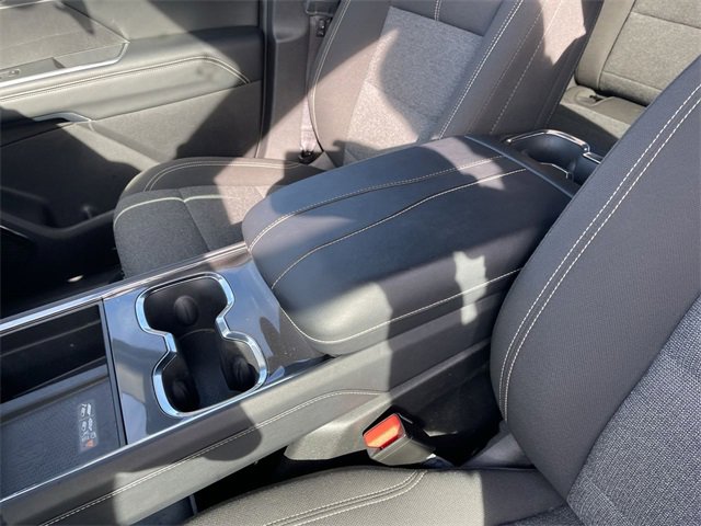 Used 2025 GMC Acadia Elevation image 21