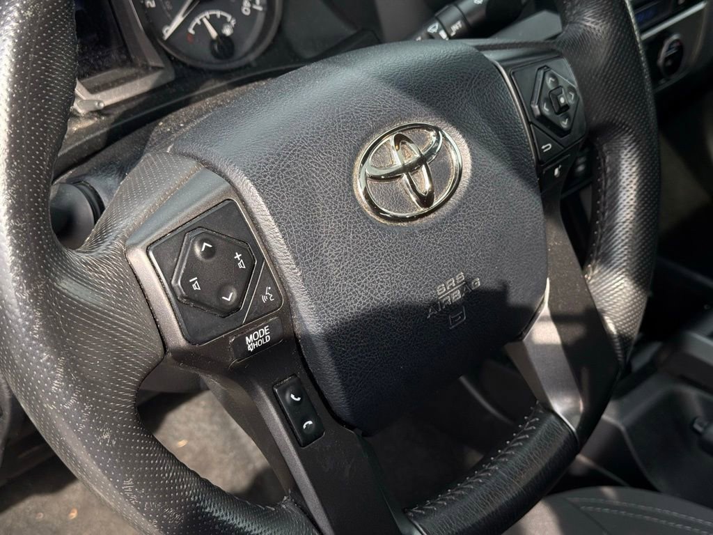 Used 2017 Toyota Tacoma TRD Sport w/ Premium & Technology Package AWD/4WD image 15
