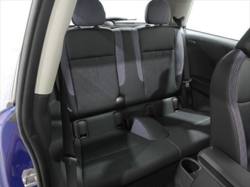 Certified 2025 MINI Cooper S image 20