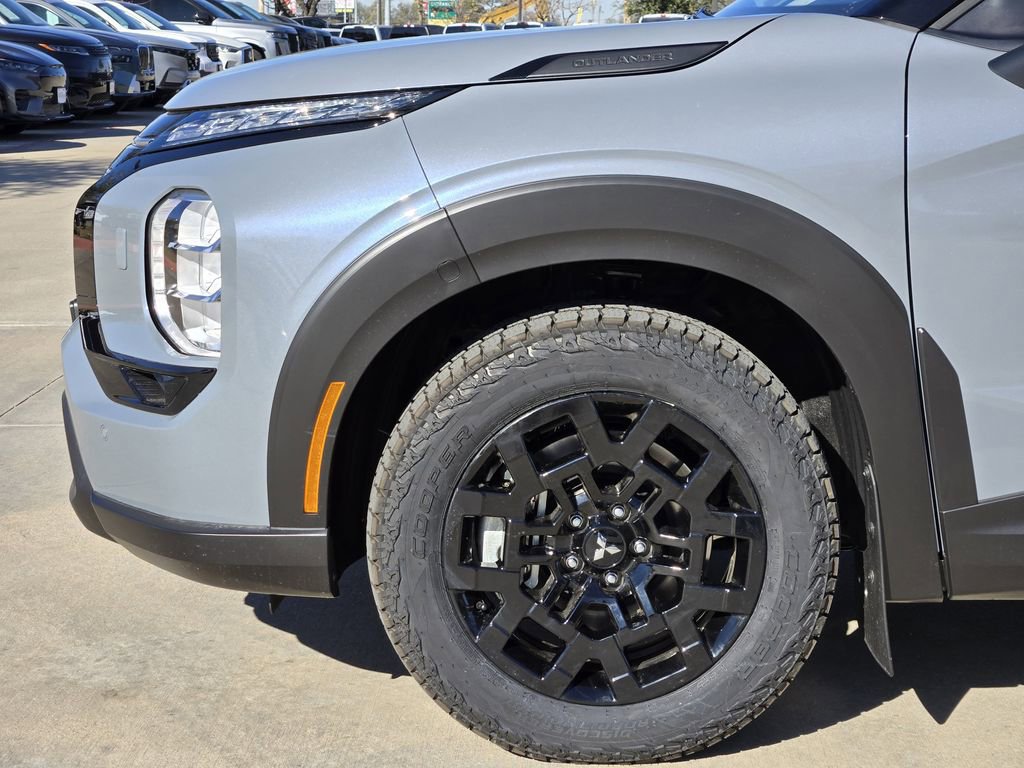 New 2026 Mitsubishi Outlander Trail Edition image 5