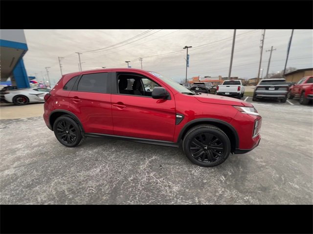 Used 2023 Mitsubishi Outlander Sport LE image 9