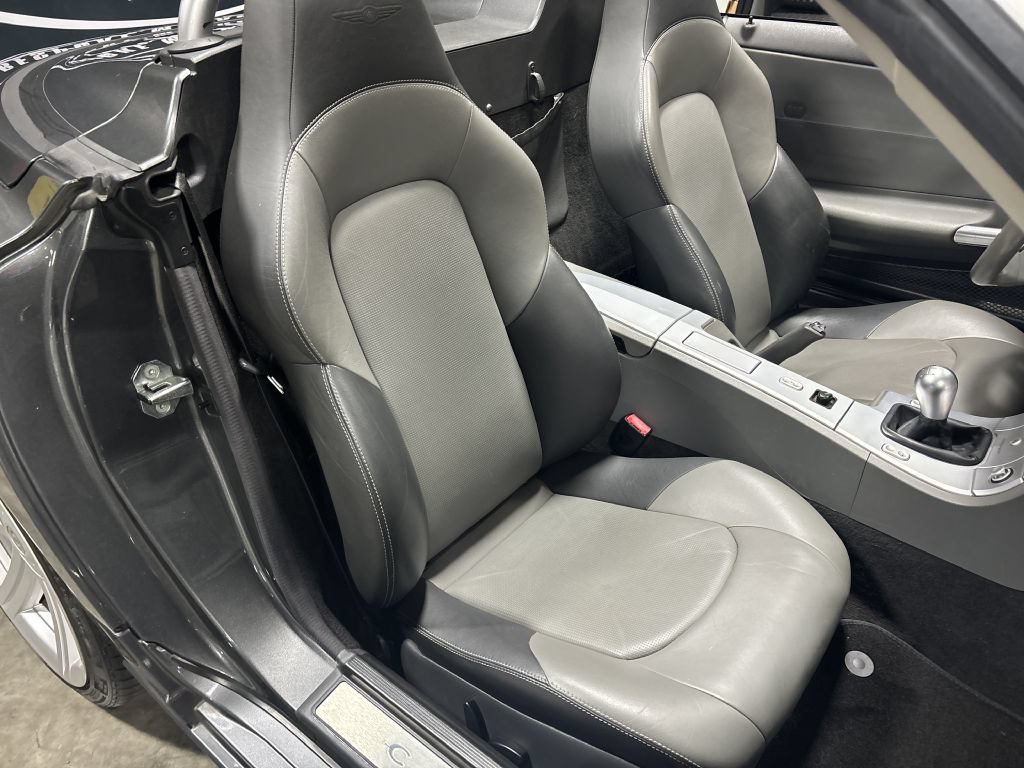 Used 2005 Chrysler Crossfire Limited RWD image 45