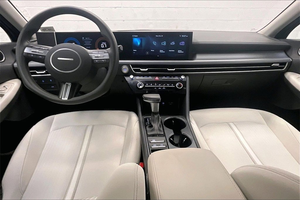 Certified 2025 Hyundai Sonata SE image 13