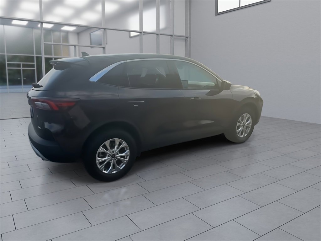 Used 2023 Ford Escape Active w/ Tech Pack #2 image 9