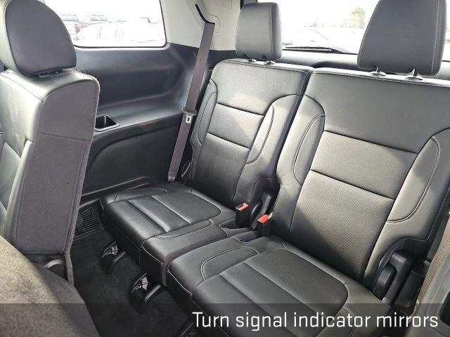 Used 2023 GMC Acadia SLT image 36