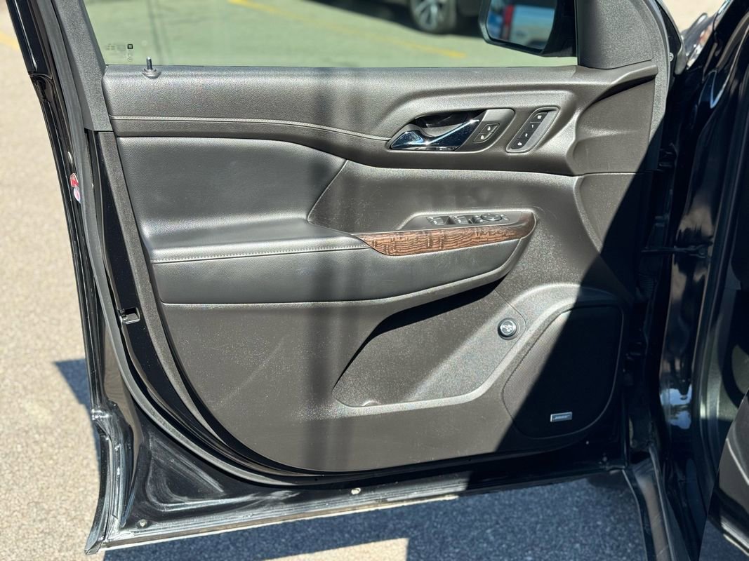 Used 2020 GMC Acadia Denali image 25