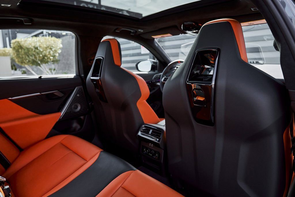 Used 2026 BMW M5 w/ Executive Package image 46