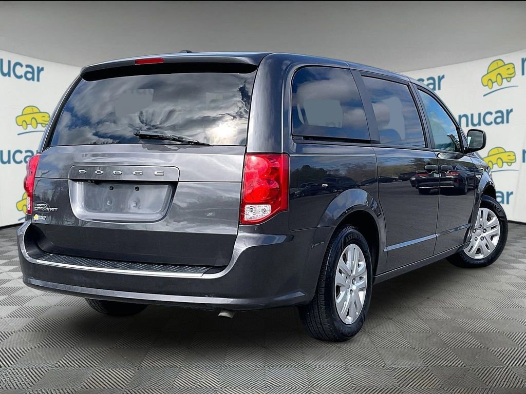 Used 2019 Dodge Grand Caravan SE w/ UConnect Hands-Free Group FWD image 6