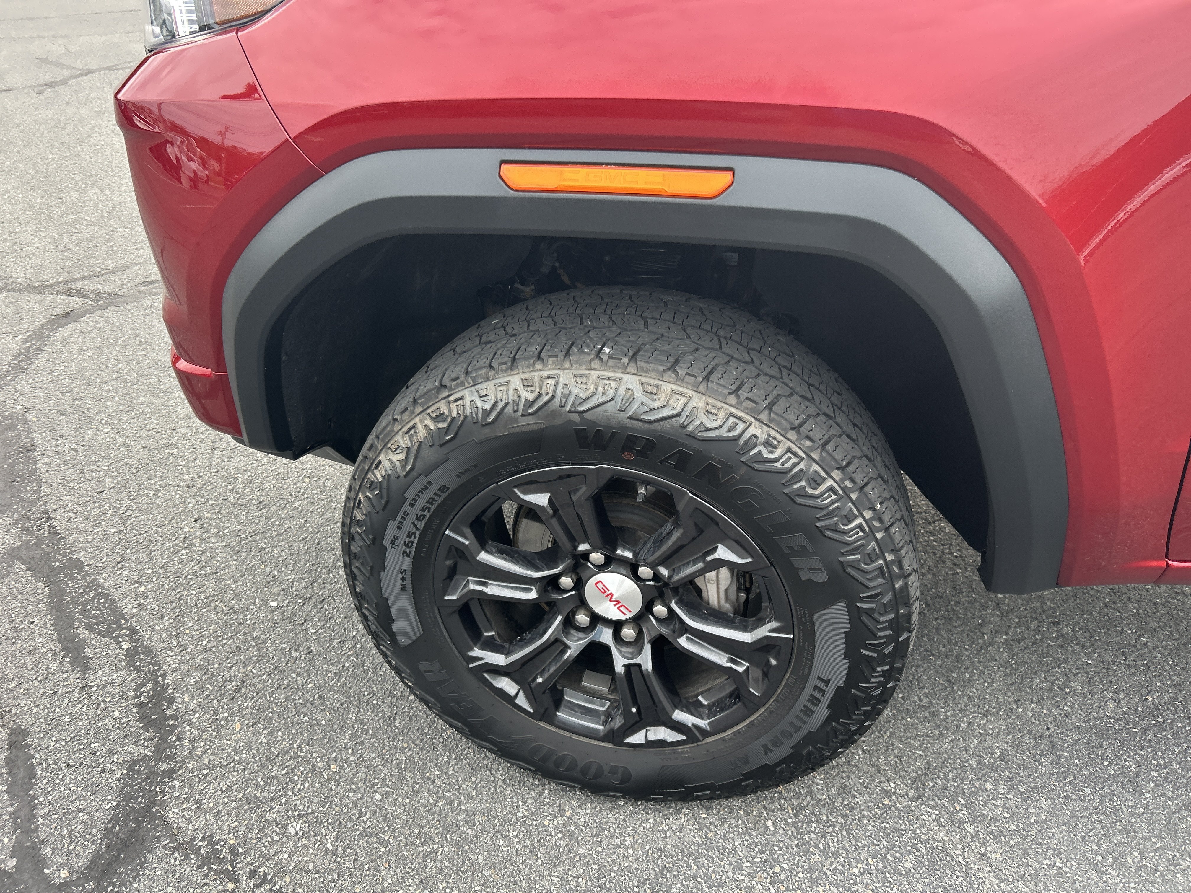 Certified 2023 GMC Canyon Elevation w/ Convenience Package AWD/4WD image 4