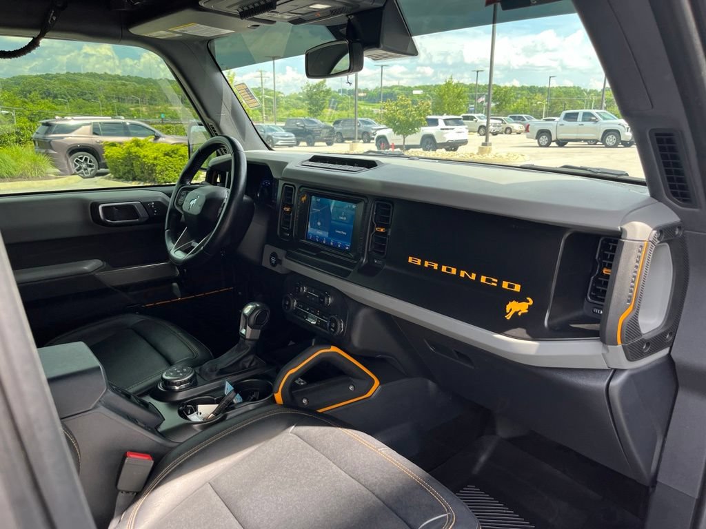 Used 2023 Ford Bronco Badlands w/ Sasquatch Package AWD/4WD image 28
