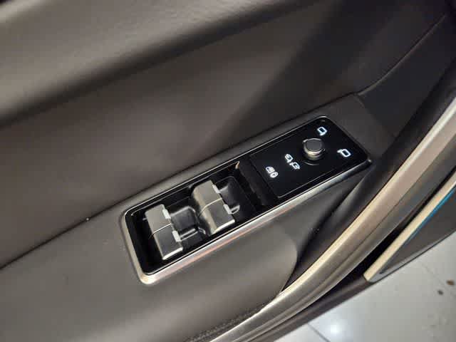 New 2026 Jaguar F-PACE SVR 575 Edition AWD/4WD image 37