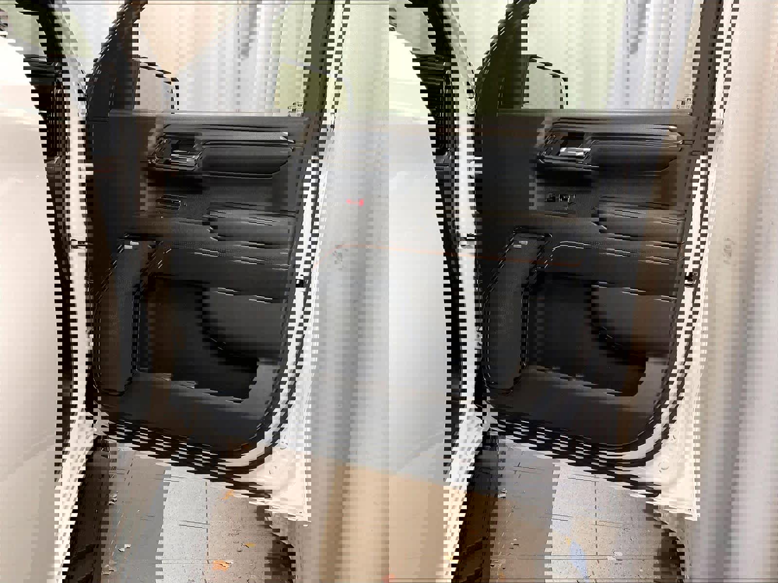 Used 2024 GMC Sierra 1500 AT4 w/ Technology Package image 12